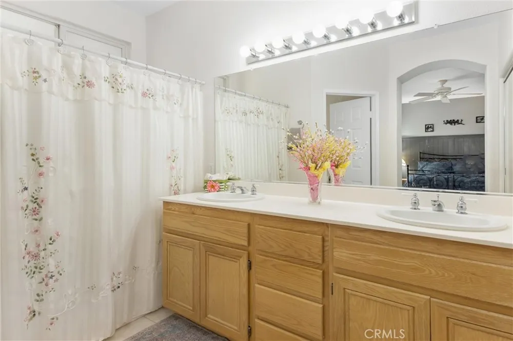 1984 Riviera Banning, CA 92220