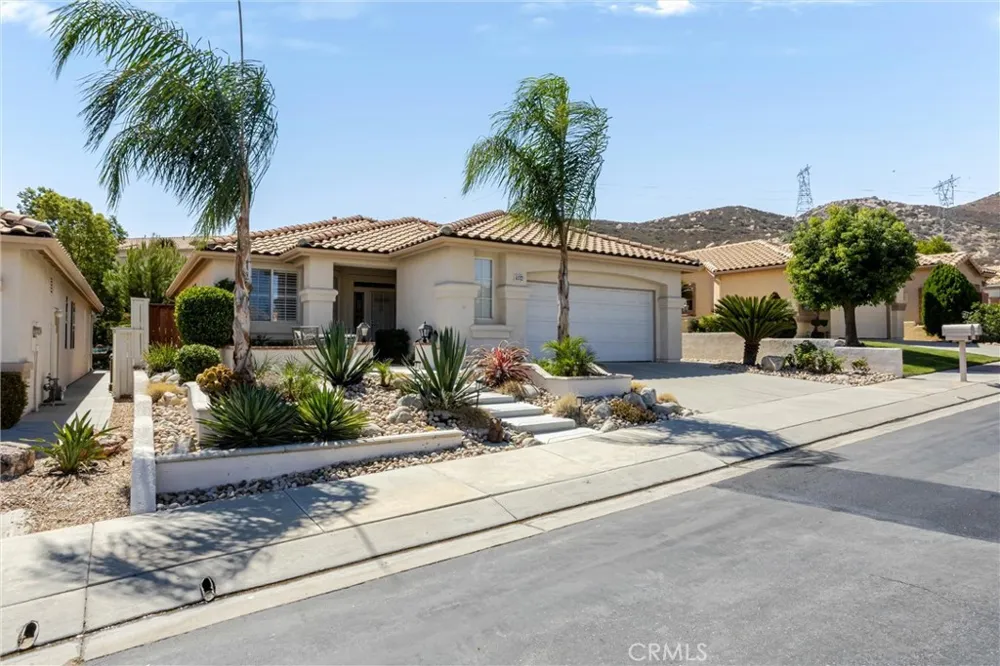 1984 Riviera Banning, CA 92220