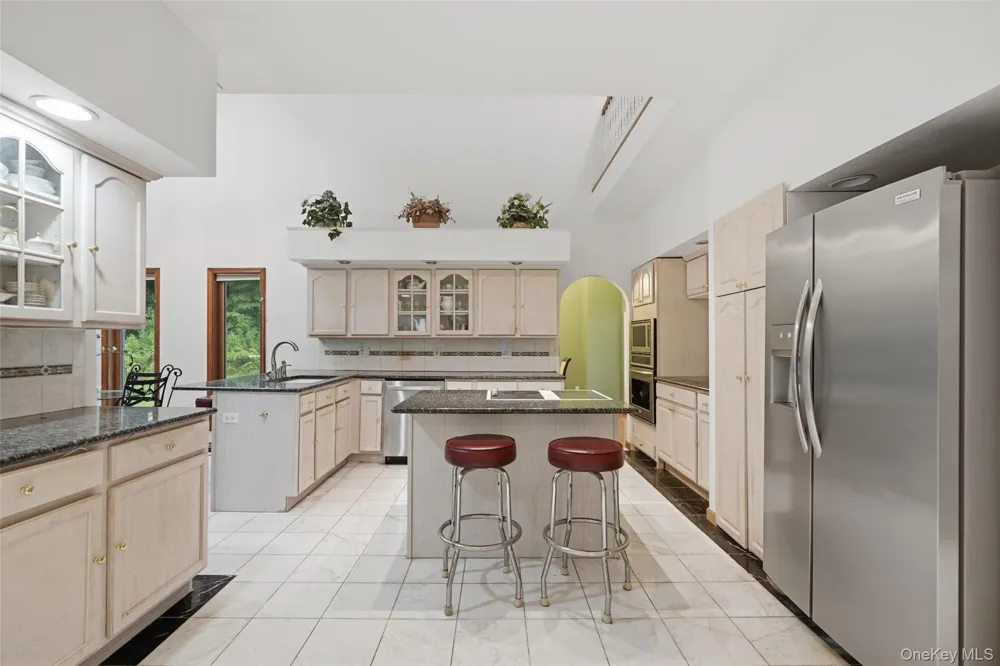 18 Bray Farm Lane Wappingers Falls, NY 12590