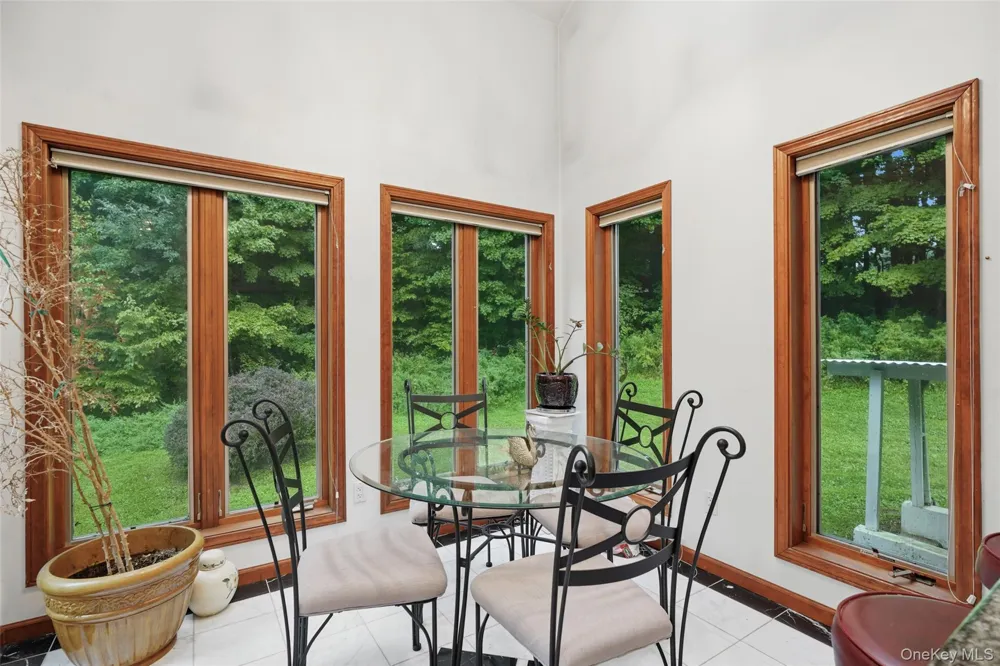 18 Bray Farm Lane Wappingers Falls, NY 12590