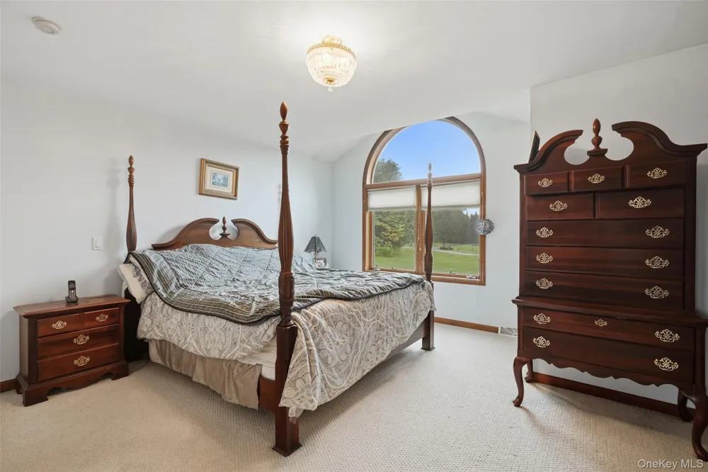 18 Bray Farm Lane Wappingers Falls, NY 12590
