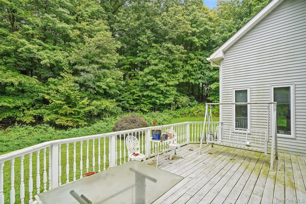 18 Bray Farm Lane Wappingers Falls, NY 12590