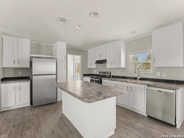 3041 FM 1333 Poteet, TX 78065