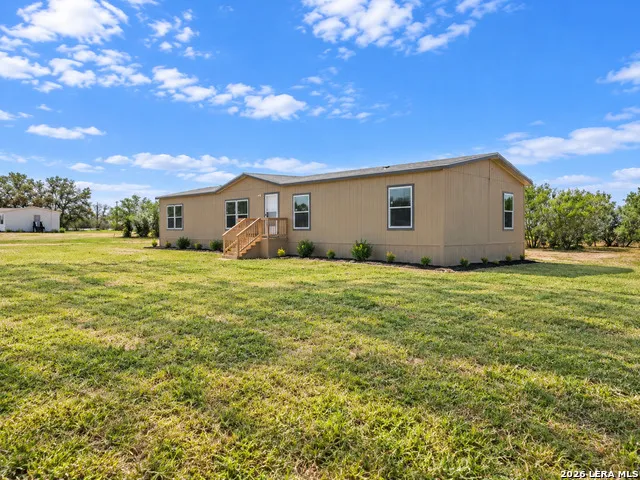 3041 FM 1333 Poteet, TX 78065