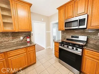 2359 Church Street #1 Oakland, CA 94605