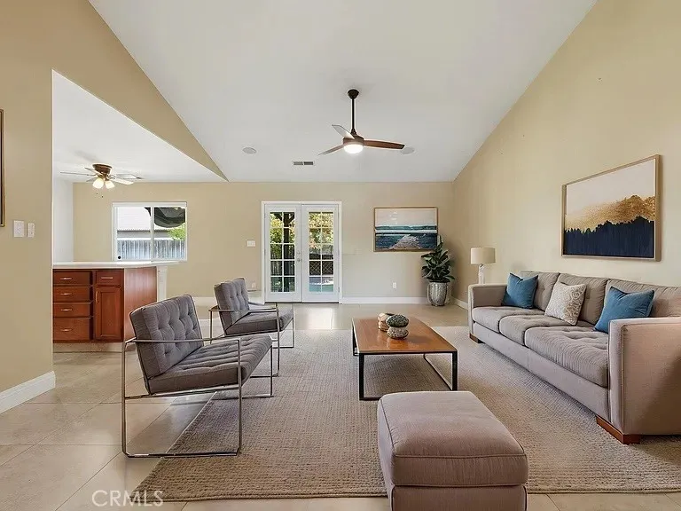 2542 E Parkview Avenue #1 Visalia, CA 93292