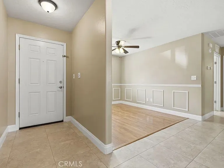 2542 E Parkview Avenue #1 Visalia, CA 93292