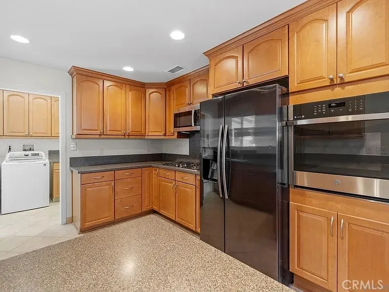 5767 Theta Place #1 San Diego, CA 92120