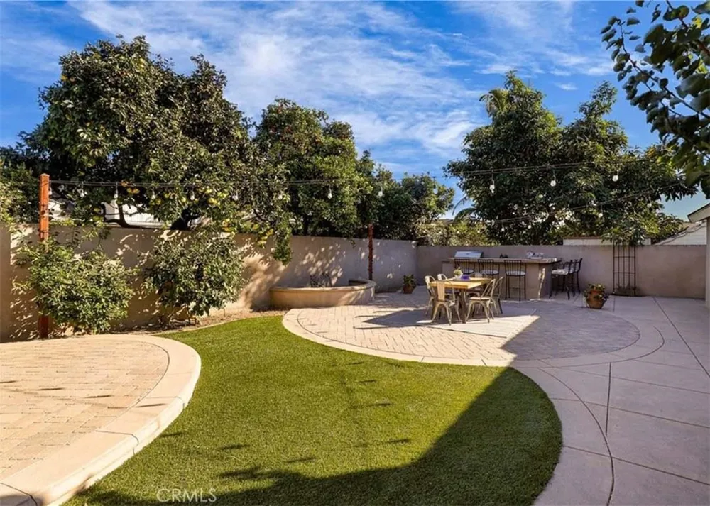 3476 Fela Avenue #1 Long Beach, CA 90808