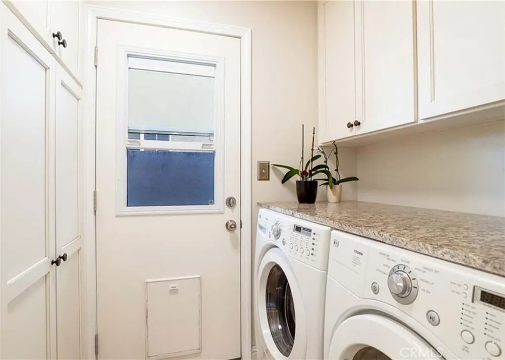 3476 Fela Avenue #1 Long Beach, CA 90808