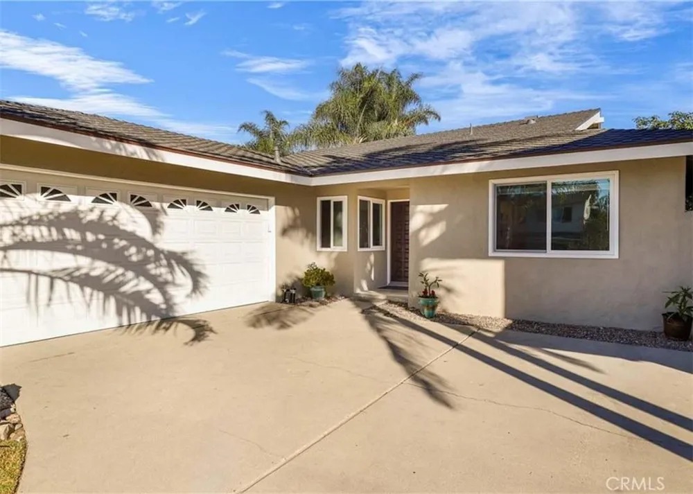 3476 Fela Avenue #1 Long Beach, CA 90808