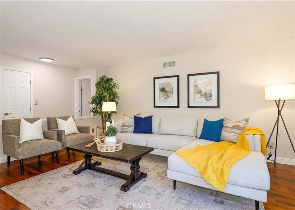 3476 Fela Avenue #1 Long Beach, CA 90808