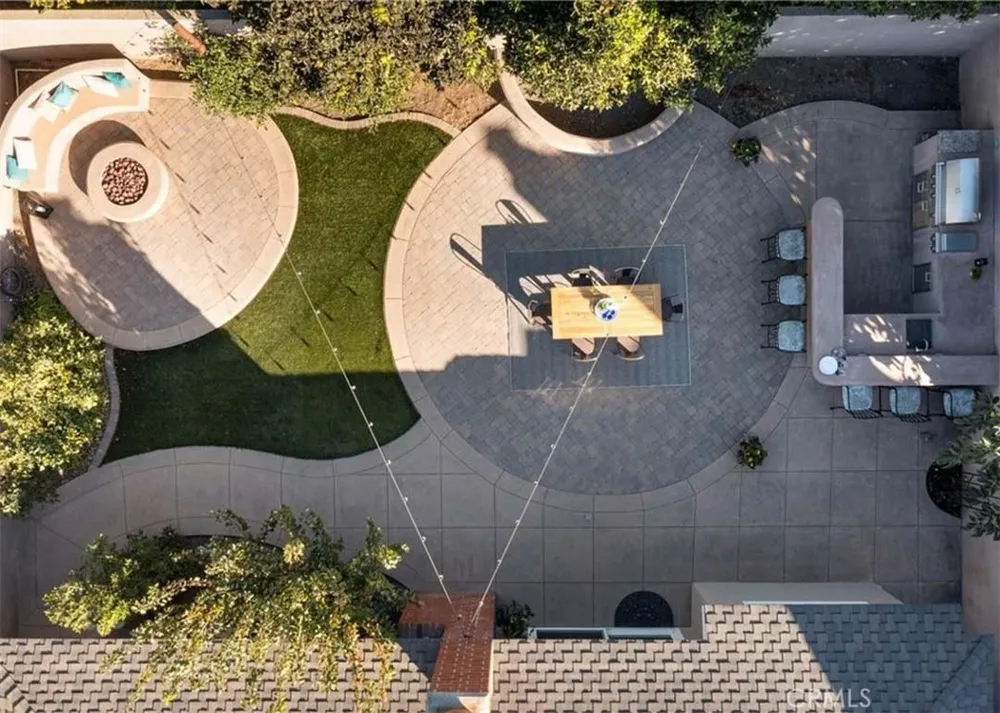 3476 Fela Avenue #1 Long Beach, CA 90808
