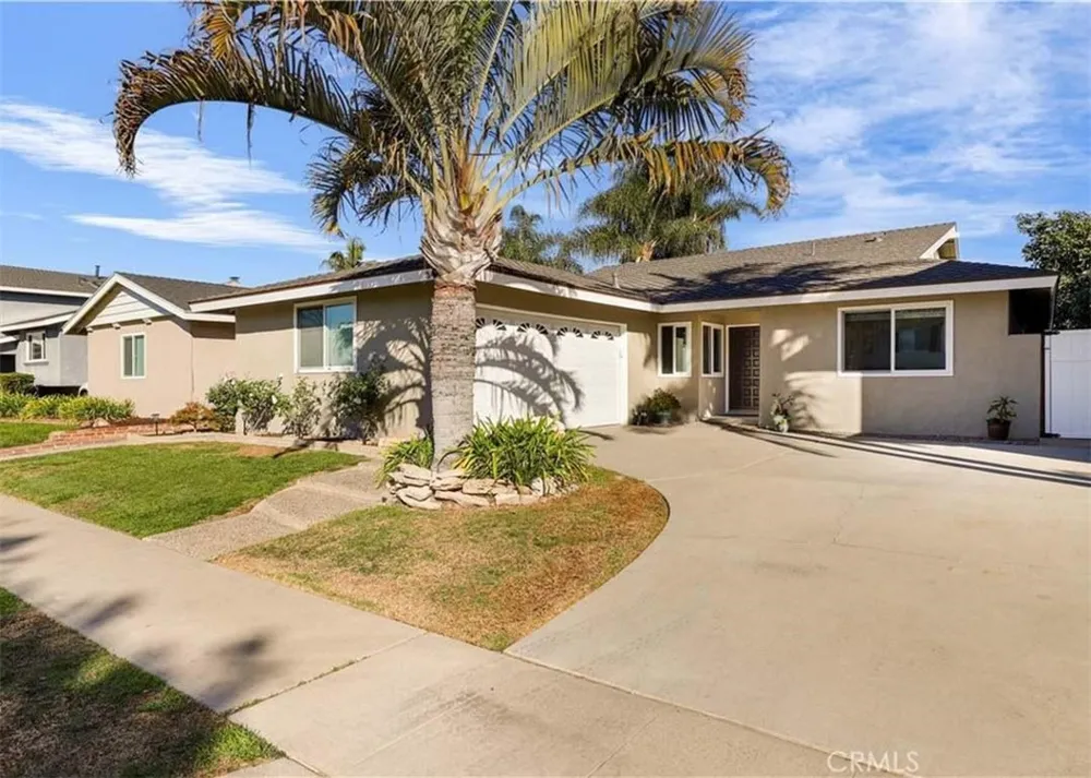 3476 Fela Avenue #1 Long Beach, CA 90808
