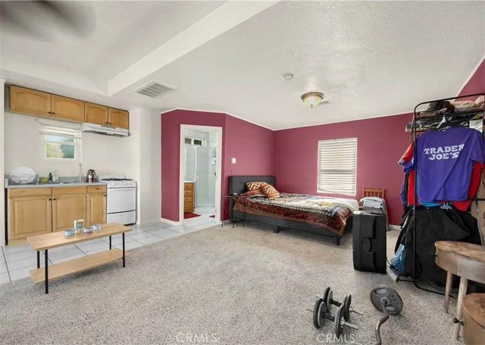 2953 Rockhill Way #1 Riverside, CA 92506