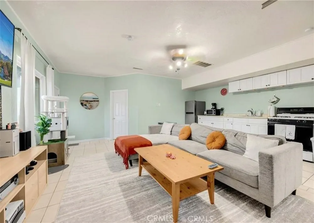 2953 Rockhill Way #1 Riverside, CA 92506