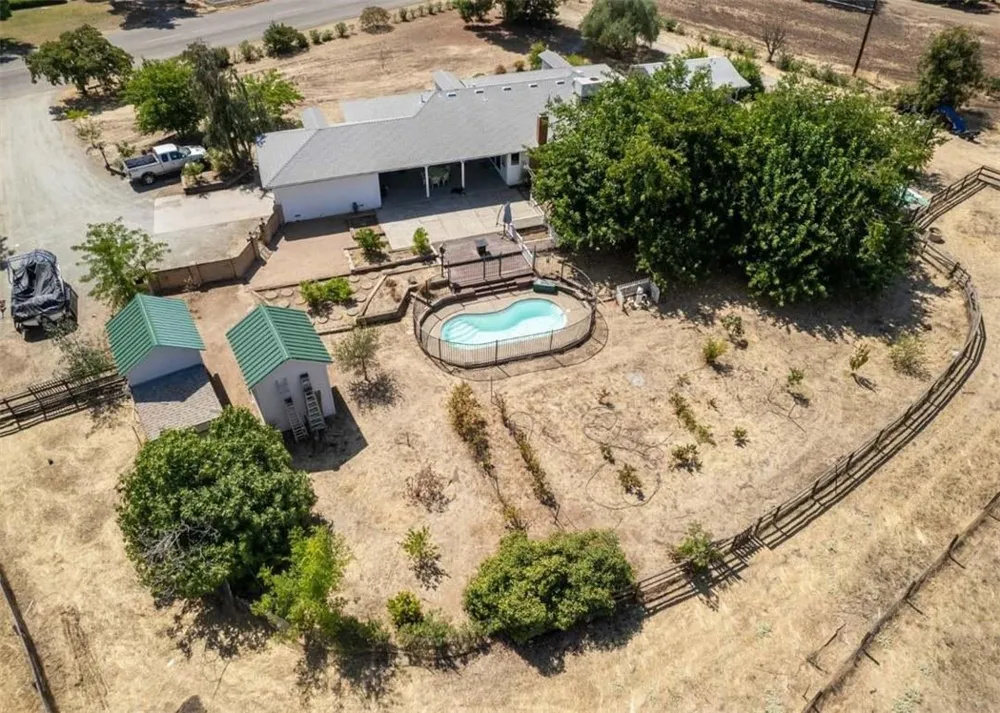 12580 Heather Lane #1 Clovis, CA 93619