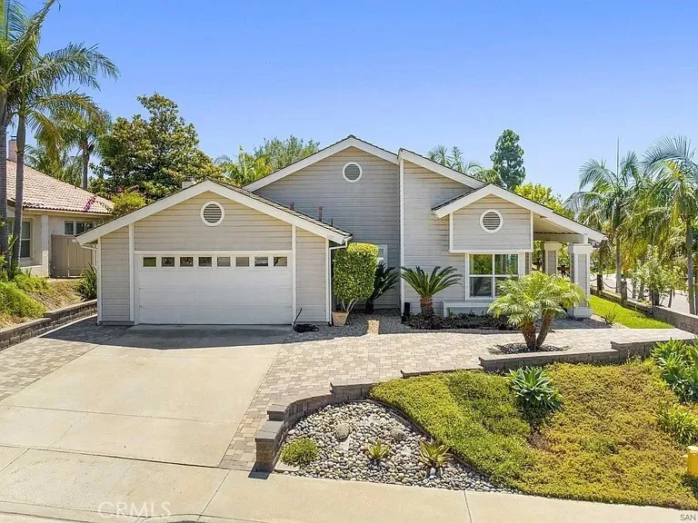 1817 Hummock Lane #1 Encinitas, CA 92024