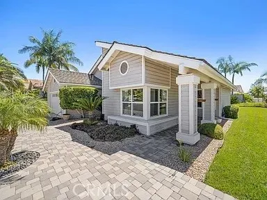 1817 Hummock Lane #1 Encinitas, CA 92024