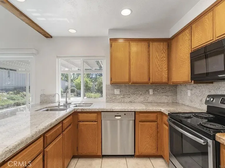 1817 Hummock Lane #1 Encinitas, CA 92024