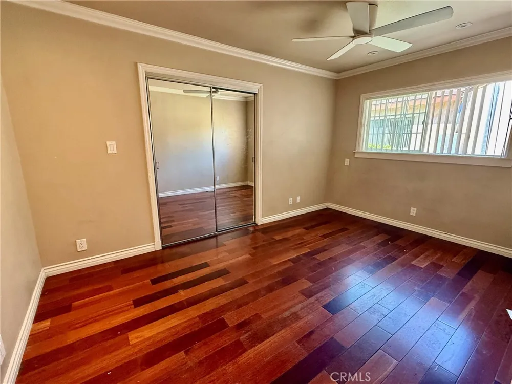 11322 Covello Sun Valley, CA 91352