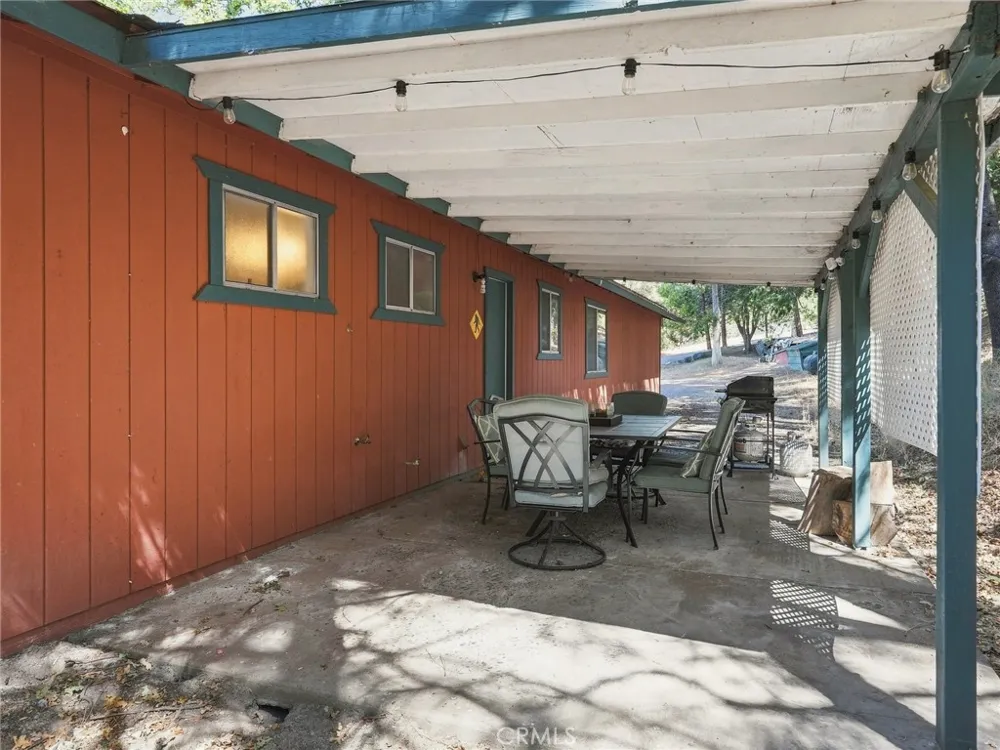44754 Mountain Meadows Oakhurst, CA 93644