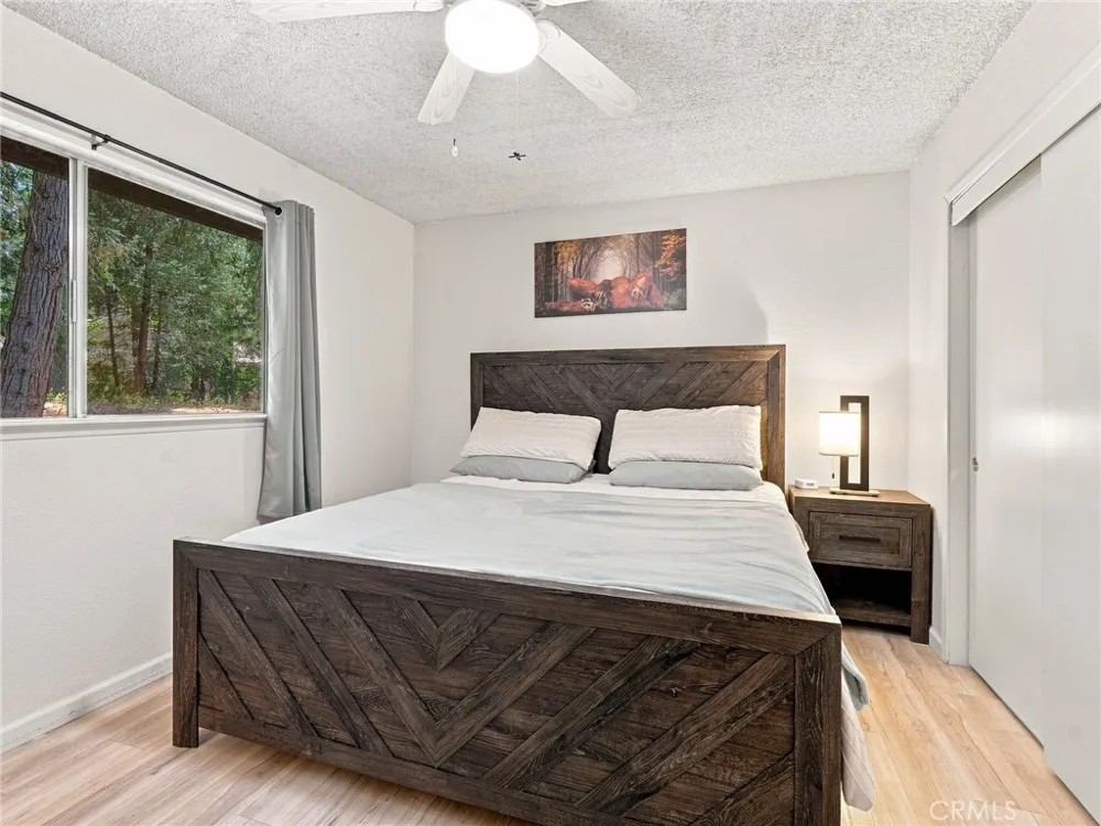 44754 Mountain Meadows Oakhurst, CA 93644