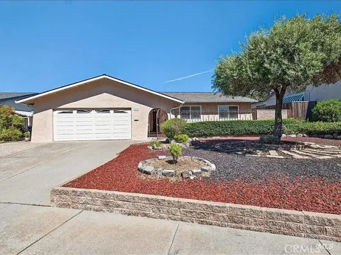 5484 San Jose Drive #1