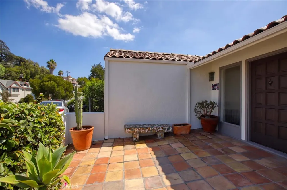 1505 Stanford Drive Glendale, CA 91205