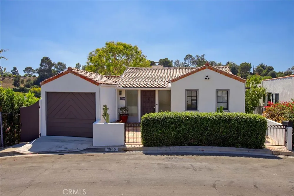 1505 Stanford Drive Glendale, CA 91205