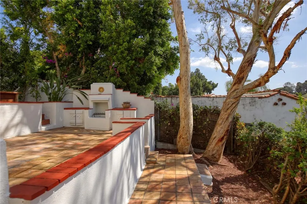 1505 Stanford Drive Glendale, CA 91205