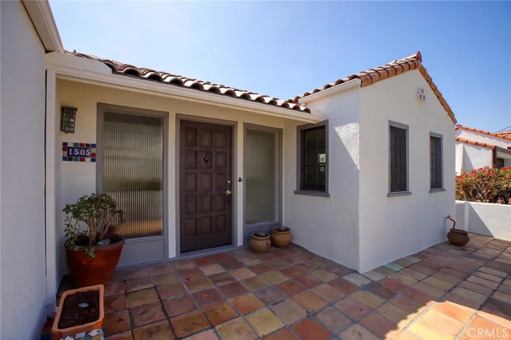 1505 Stanford Drive Glendale, CA 91205