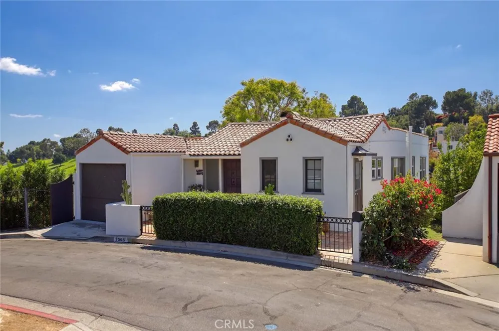 1505 Stanford Drive Glendale, CA 91205