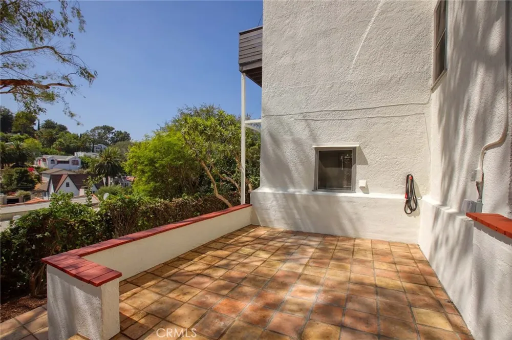 1505 Stanford Drive Glendale, CA 91205