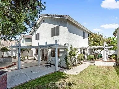 8 Pebble #1 Irvine, CA 92614