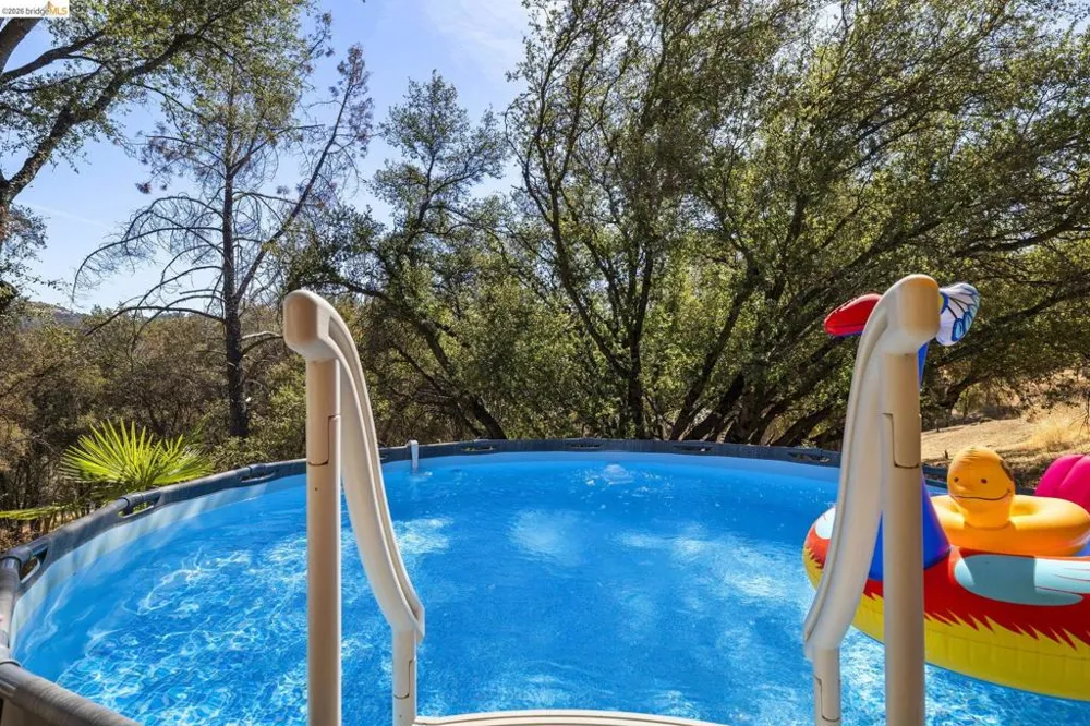 14201 Hillview Ct Sonora, CA 95370