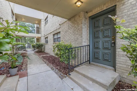 11843 Braesview #913