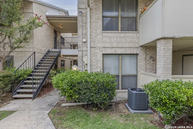 11843 Braesview #913 San Antonio, TX 78213