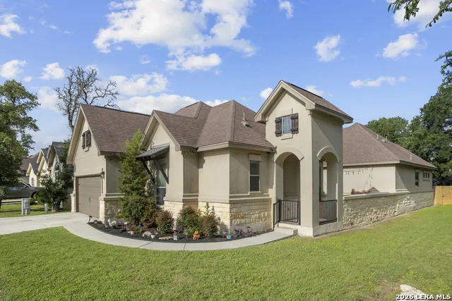 522 Carriage House #. Spring Branch, TX 78070