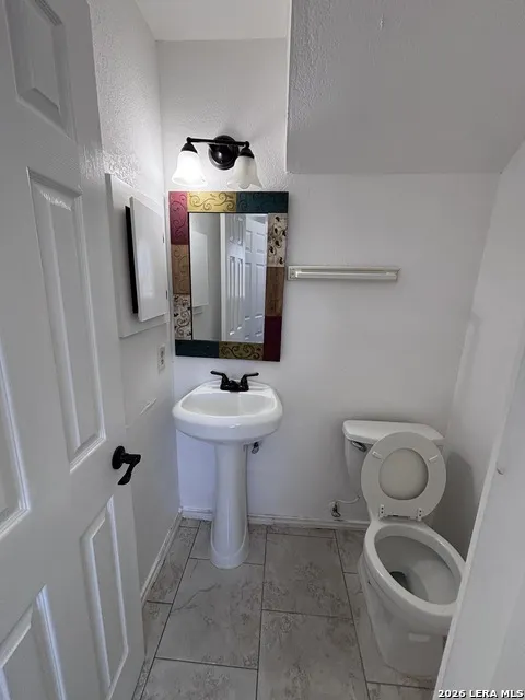 9140 Timber Path #2405 San Antonio, TX 78250