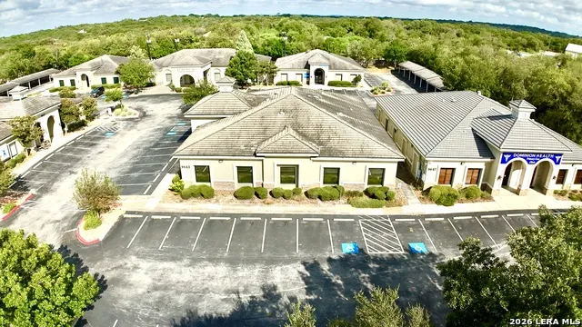 9643 HUEBNER RD #103 & 102 San Antonio, TX 78240