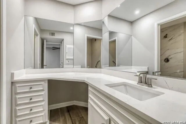 8033 New Braunfels ## 100A San Antonio, TX 78209