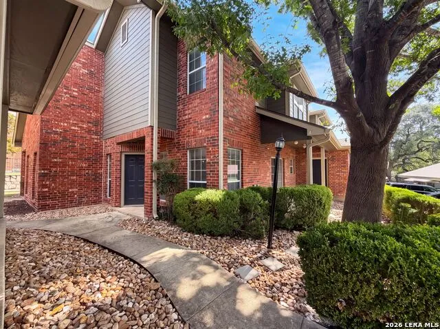 40 CHAPEL HILL CIR #UNIT San Antonio, TX 78240