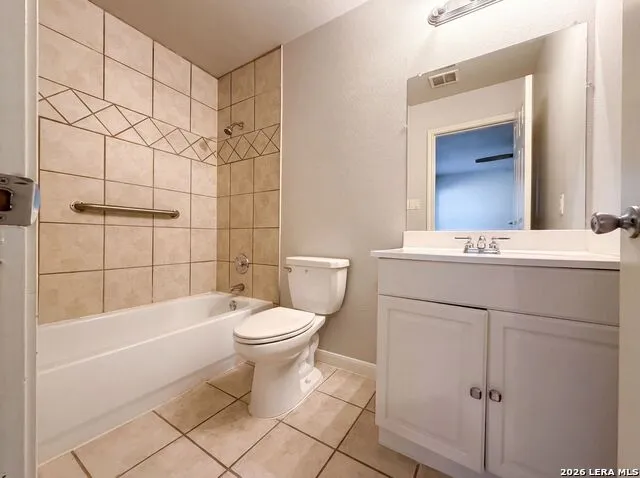 40 CHAPEL HILL CIR #UNIT San Antonio, TX 78240