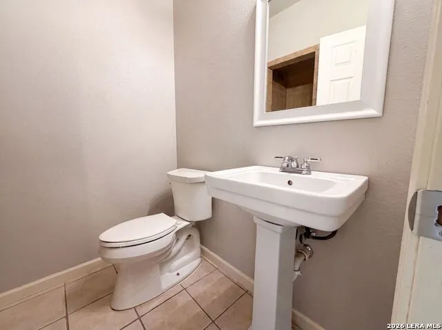 40 CHAPEL HILL CIR #UNIT San Antonio, TX 78240
