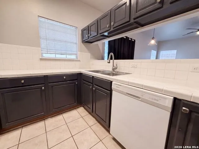 40 CHAPEL HILL CIR #UNIT San Antonio, TX 78240