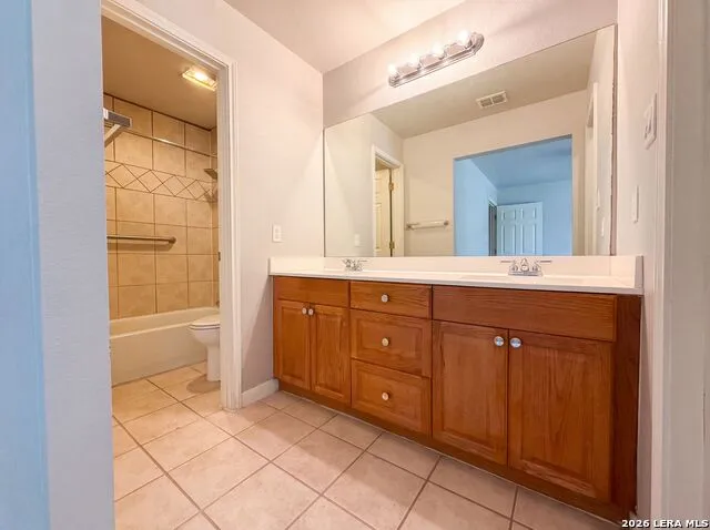 40 CHAPEL HILL CIR #UNIT San Antonio, TX 78240