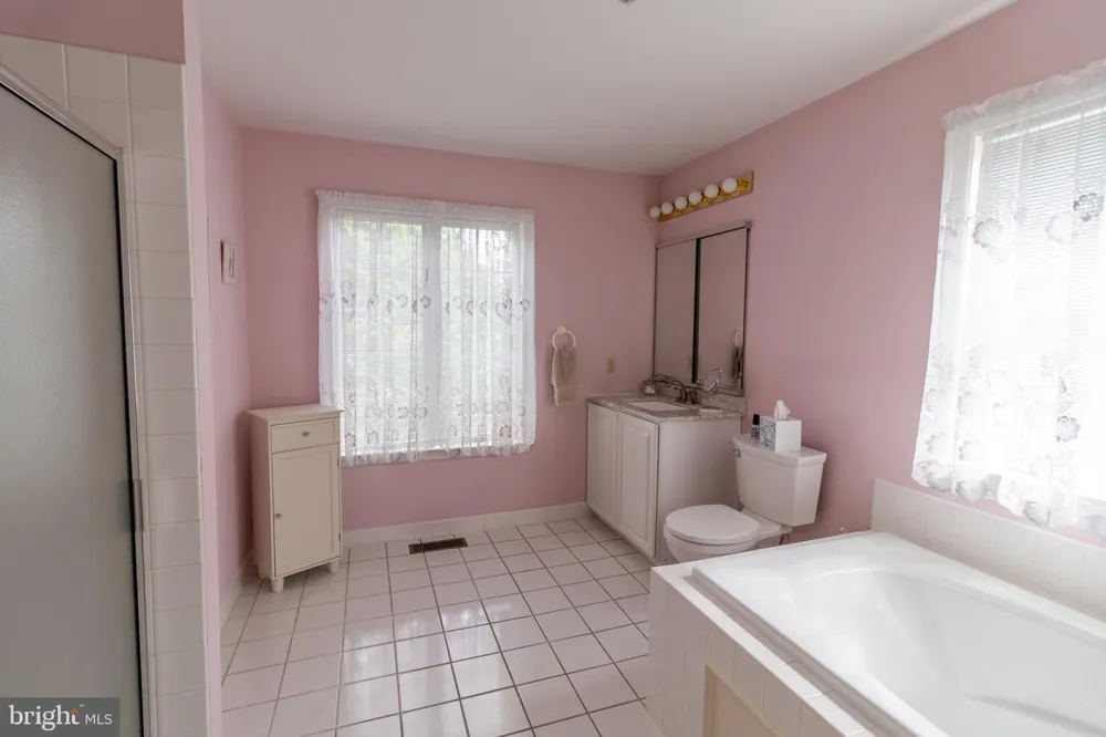 320 SHETLAND DRIVE #320 Exton, PA 19341