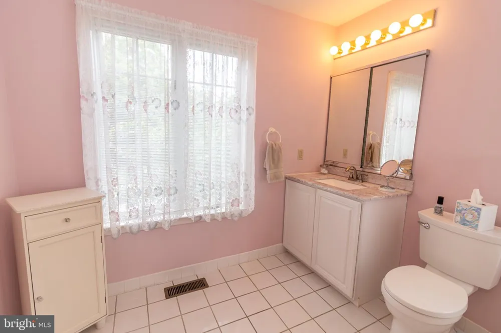 320 SHETLAND DRIVE #320 Exton, PA 19341