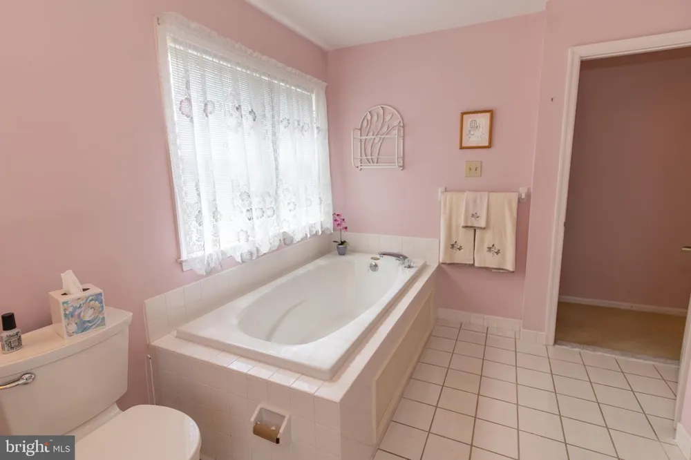 320 SHETLAND DRIVE #320 Exton, PA 19341